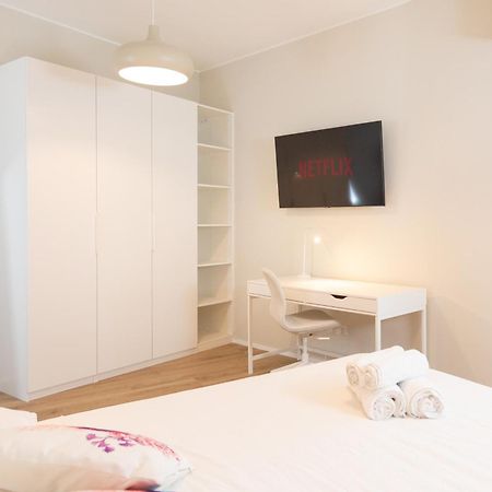 Dreams Exclusive Apartments With Terrace - Free Parking - M1 Station - Near Center Milano Ngoại thất bức ảnh