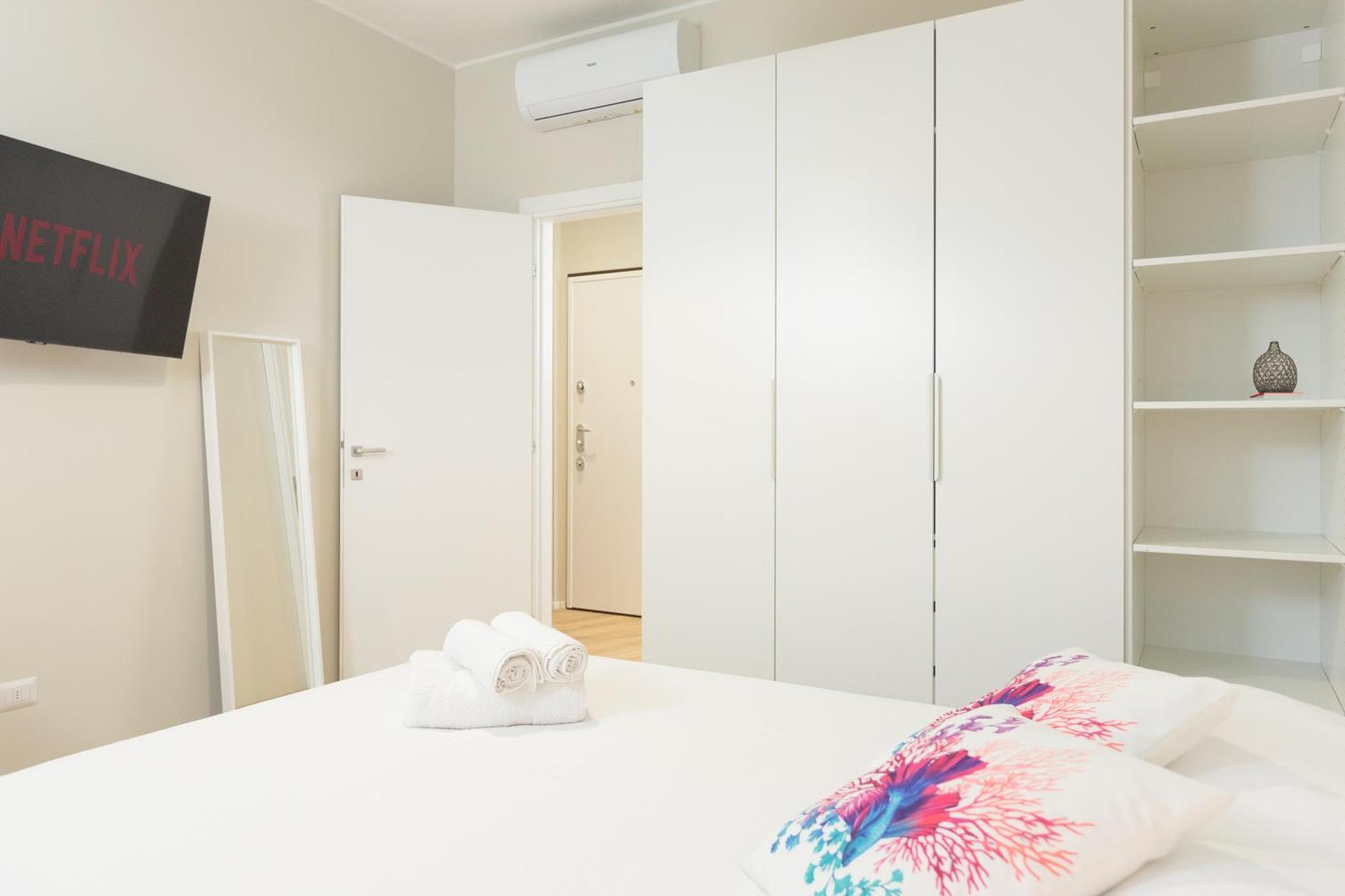 Dreams Exclusive Apartments With Terrace - Free Parking - M1 Station - Near Center Milano Ngoại thất bức ảnh