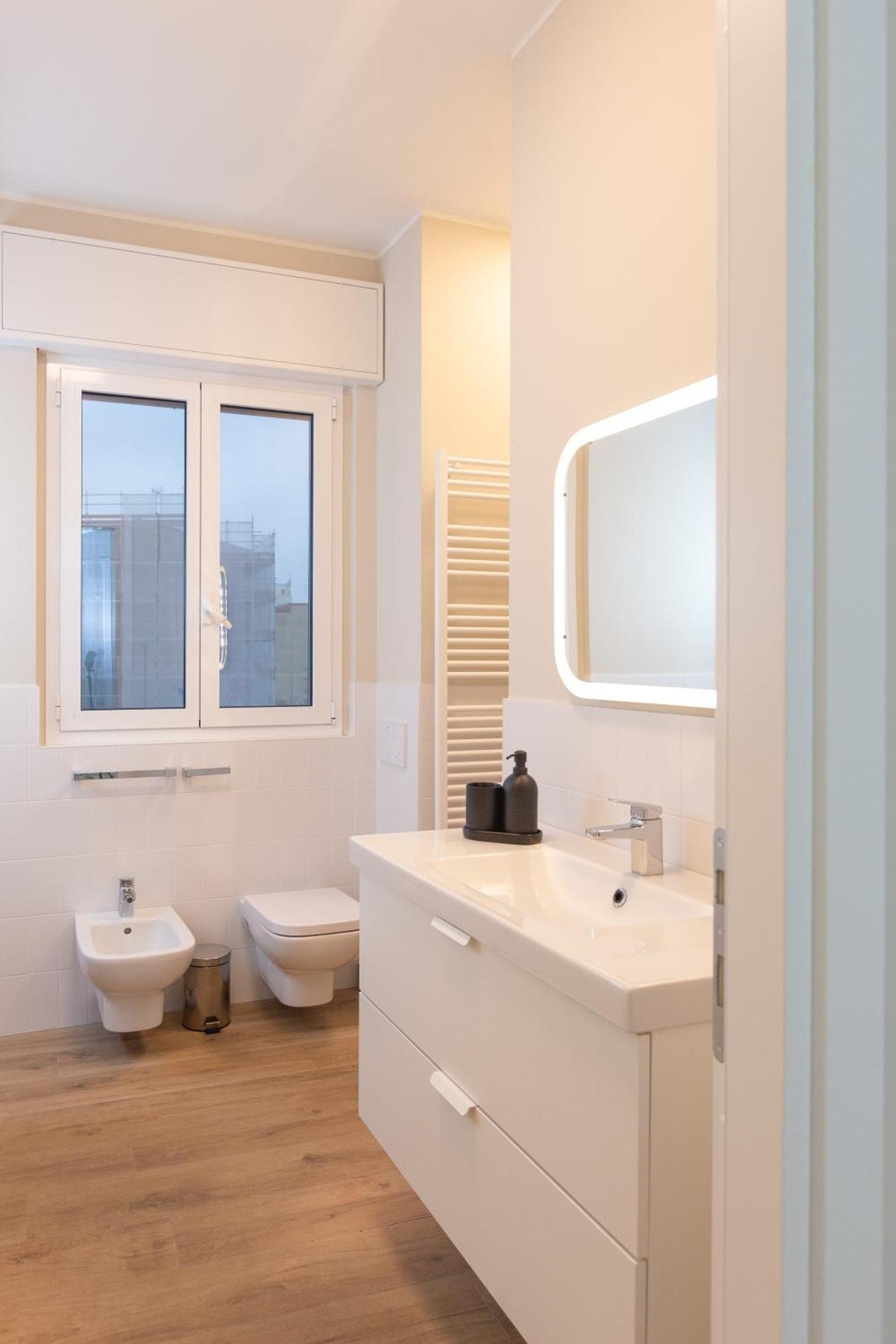 Dreams Exclusive Apartments With Terrace - Free Parking - M1 Station - Near Center Milano Ngoại thất bức ảnh